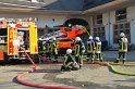 Feuer 3 Dachstuhlbrand Koeln Rath Heumar Gut Maarhausen Eilerstr P217